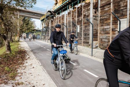 Otvoritev kolesarske CE-SˇT-SˇE-158